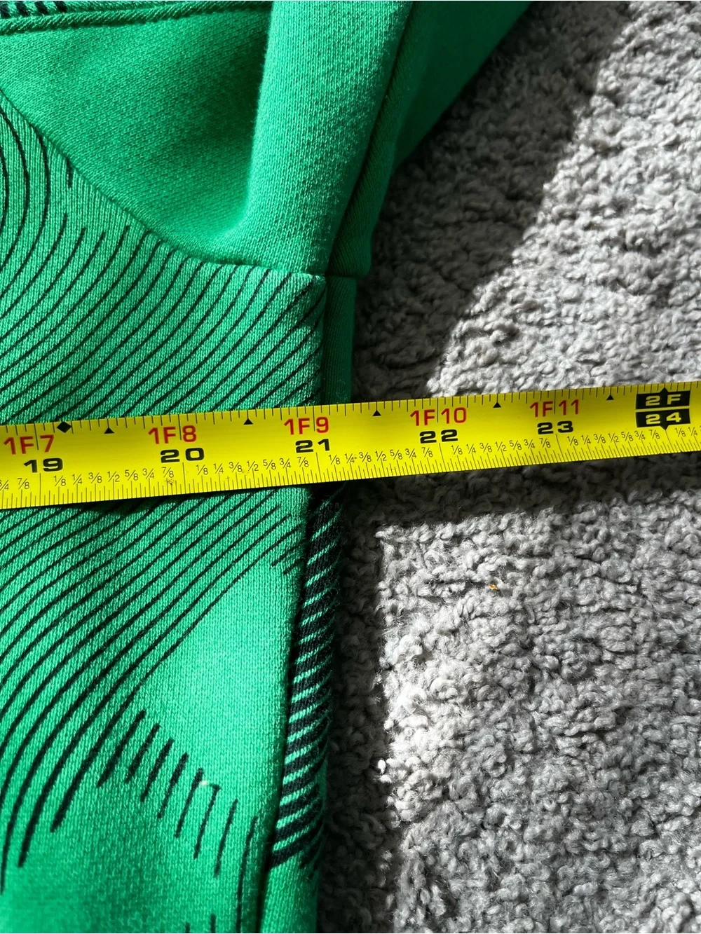 adidas Green and Black Graphic Pullover Hoodie - Size M